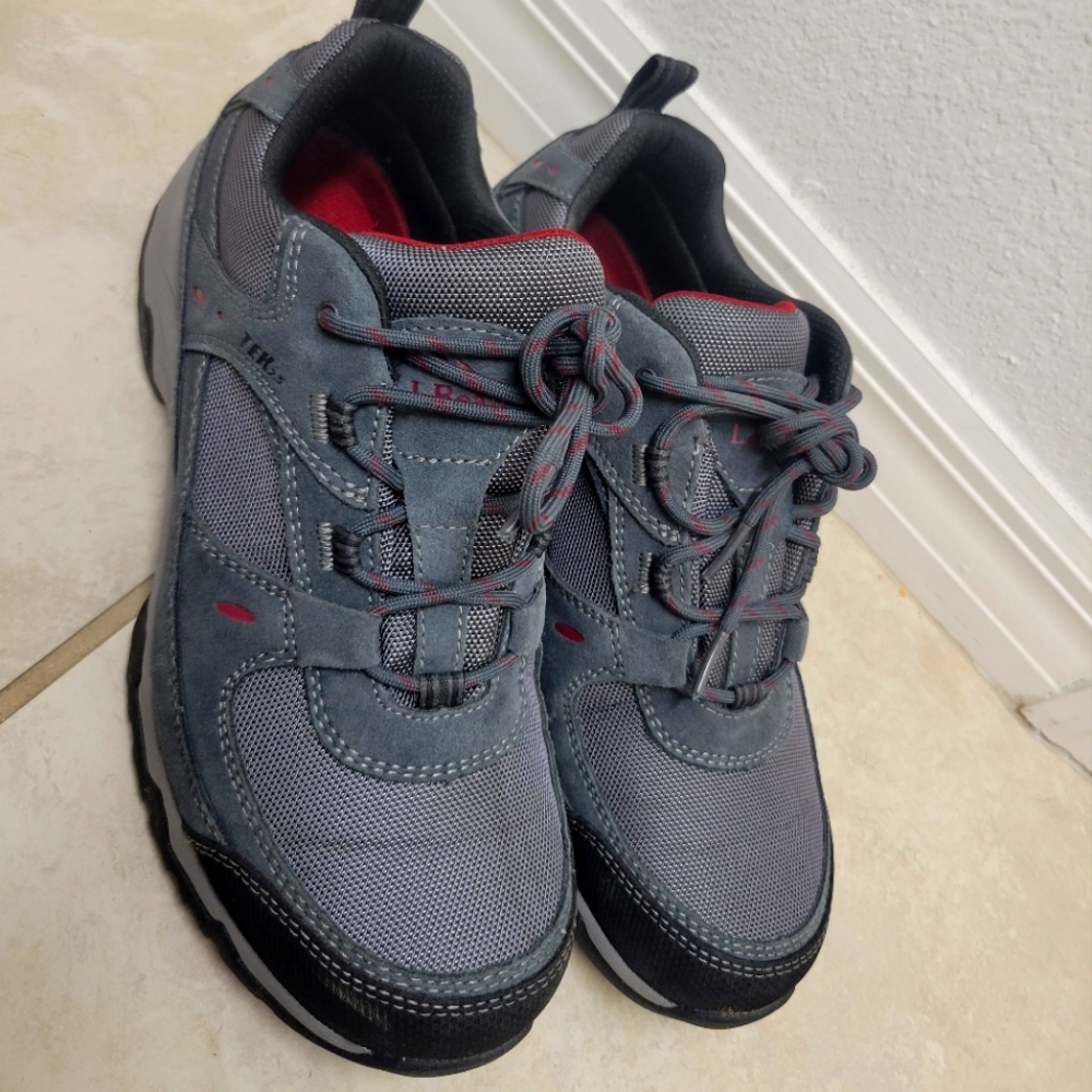 L.L. Bean Mens TEK 2.5 Waterproof Vertigrip Trail Hiking Shoes sz 9M